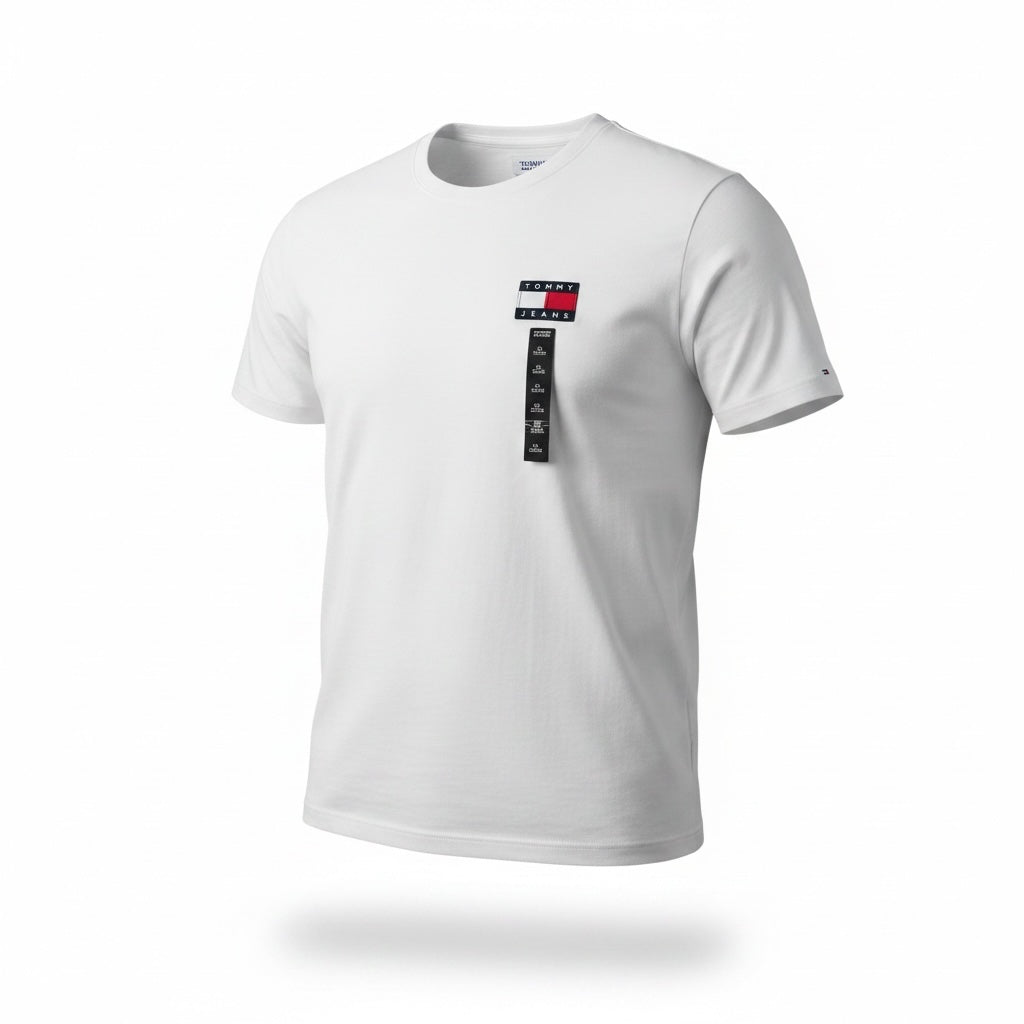picknpack Tommy Jeans white short sleeve crew neck t-shirt with chest logo patch in soft cotton